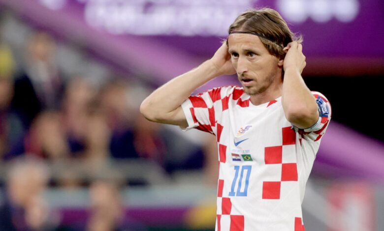 World Cup semifinal between Argentina and Croatia features Lionel Messi and Luka Modric