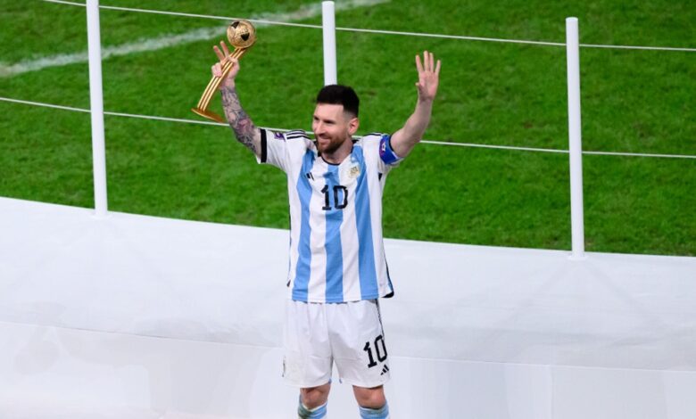 Lionel Messi promised to keep representing his nation